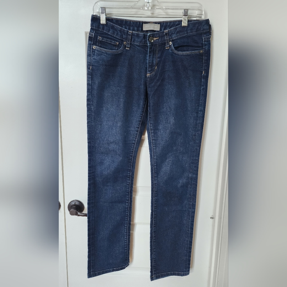 Like New Women's Banana Republic straight jeans. Size 6 petite